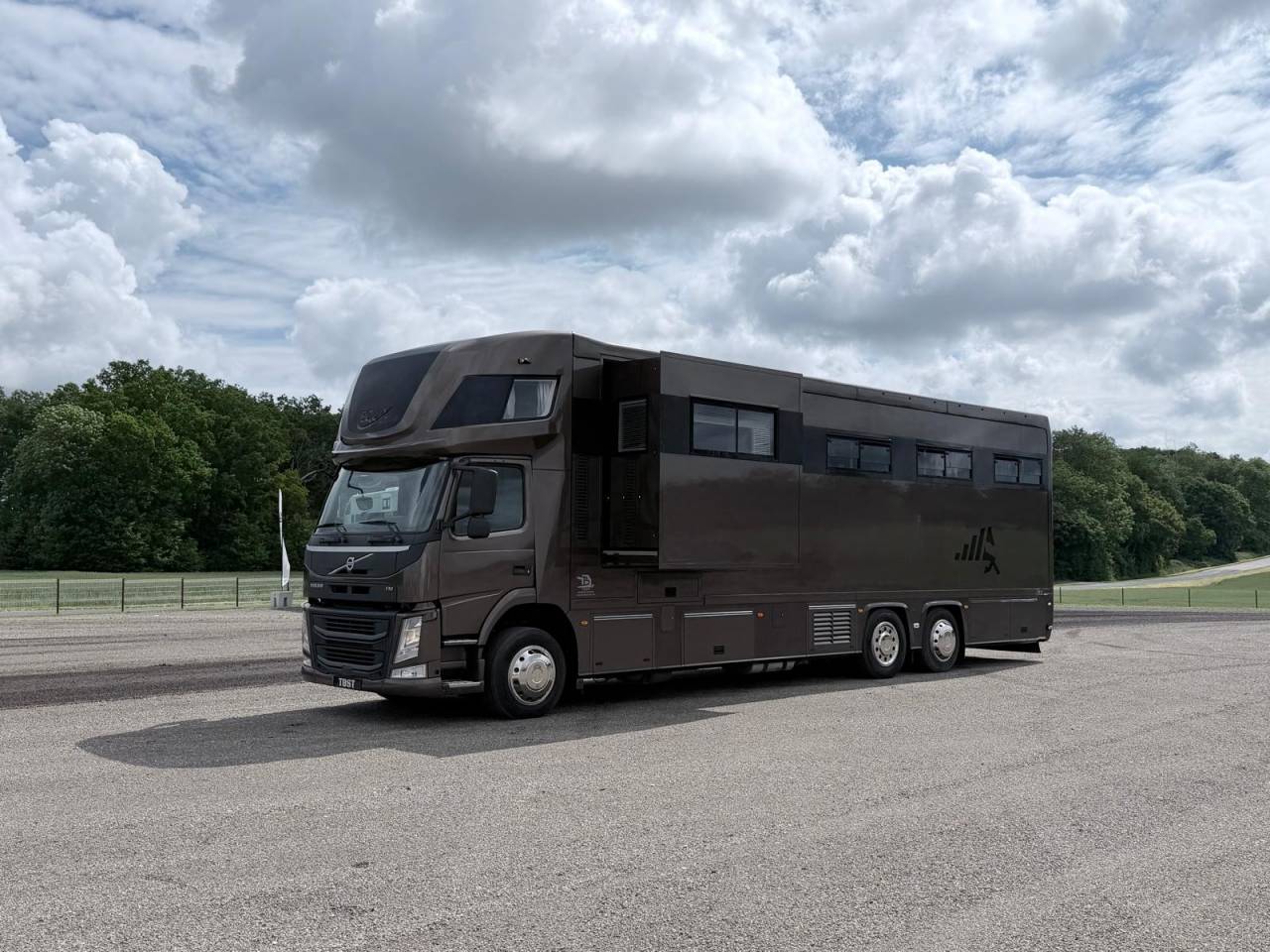 Zware paardenvrachtwagen (groot rijbewijs) EQUIX VOLVO 2016 Tweedehands