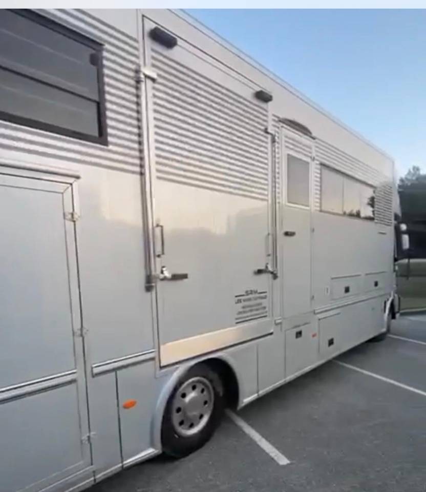 Zware paardenvrachtwagen (groot rijbewijs) Iveco STX 2007 Tweedehands