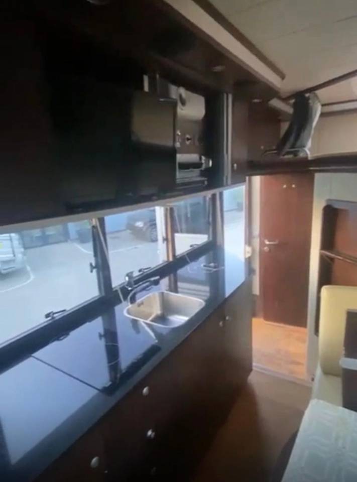 Zware paardenvrachtwagen (groot rijbewijs) Iveco STX 2007 Tweedehands