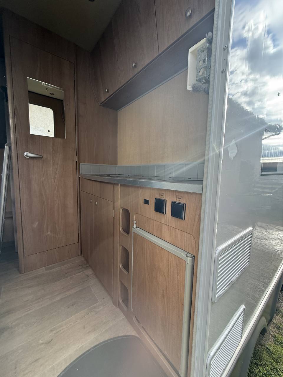 Paardentrailers Equi-Trek multitrek 3 Paarden 2017 Tweedehands