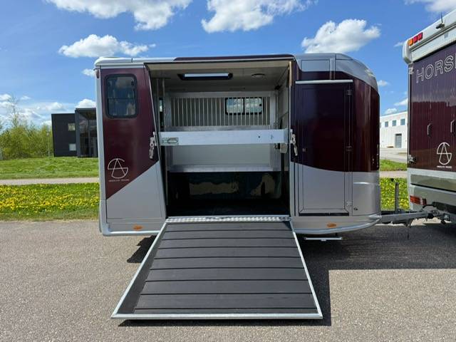 Zware paardenvrachtwagen (groot rijbewijs) Mercedes double pop 2007 Tweedehands