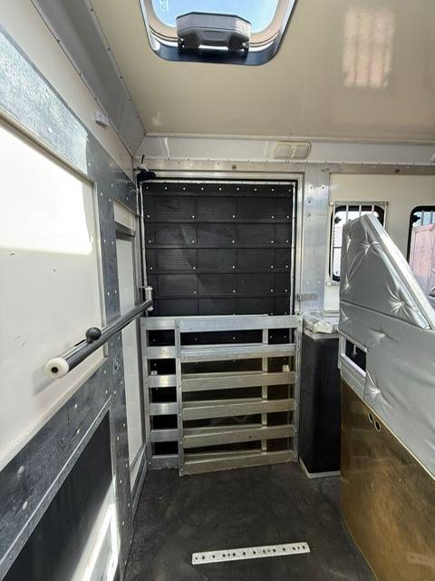 Zware paardenvrachtwagen (groot rijbewijs) Mercedes double pop 2007 Tweedehands