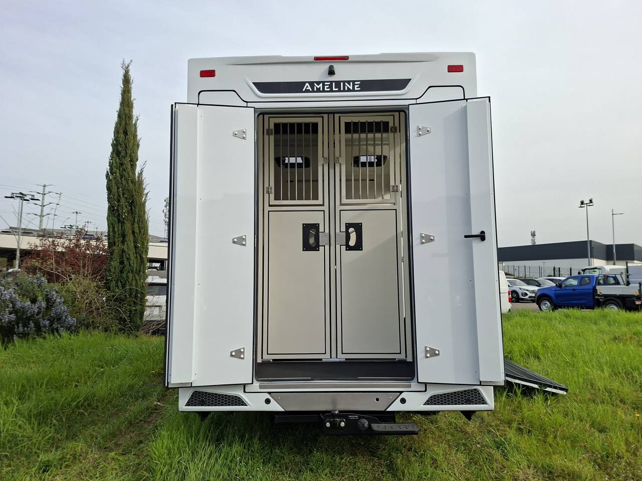 Kleine paardenvrachtwagen (B rijbewijs) Ameline HARAS 2026 Nieuw