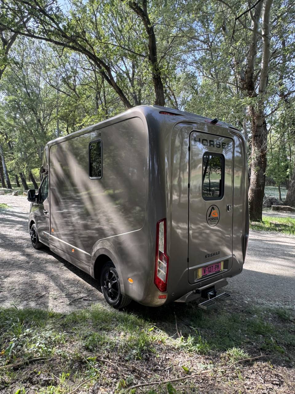 Kleine paardenvrachtwagen (B rijbewijs) Krismar KRISLAR 2026 Nieuw