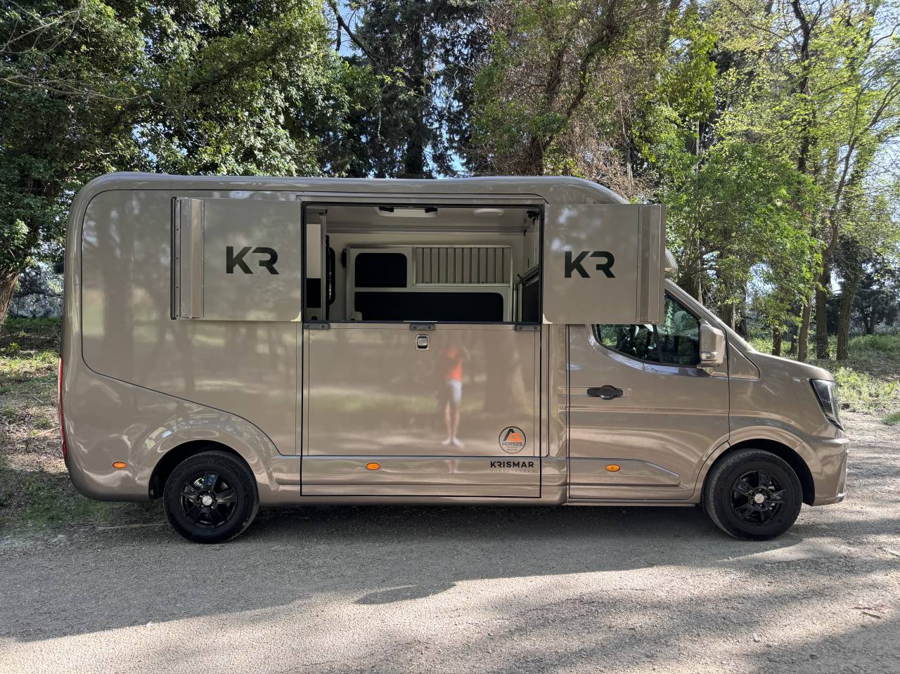 Kleine paardenvrachtwagen (B rijbewijs) Krismar KRISLAR 2026 Nieuw