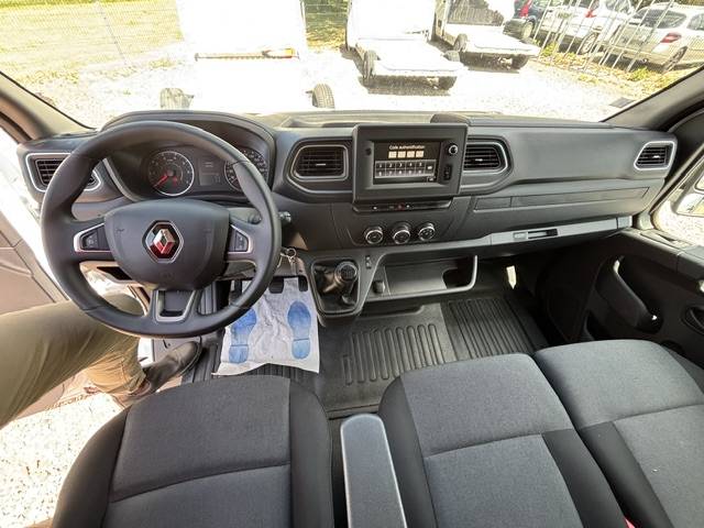 Kleine paardenvrachtwagen (B rijbewijs) AP Petit Renault Master L3 2022 Nieuw