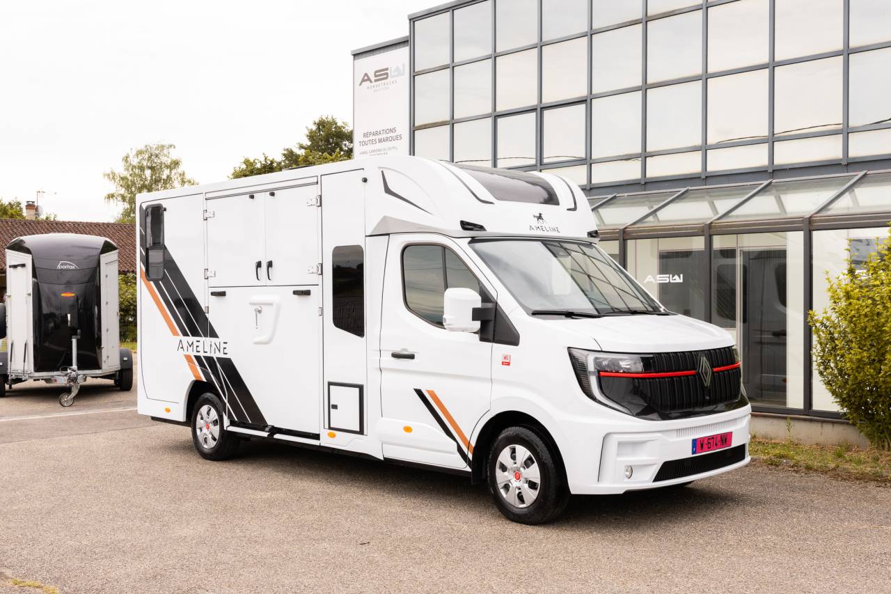 Kleine paardenvrachtwagen (B rijbewijs) Renault  2026 Nieuw