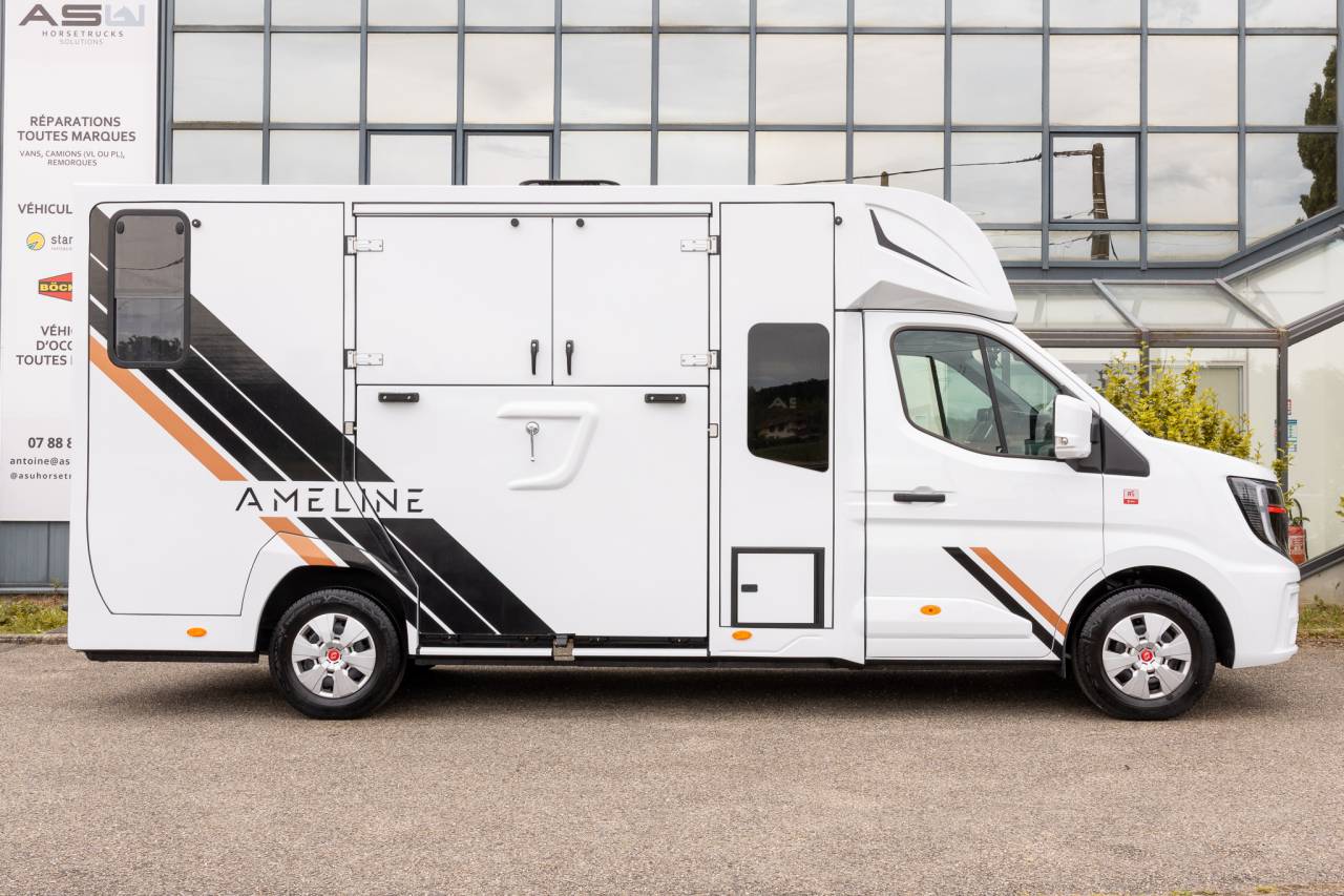 Kleine paardenvrachtwagen (B rijbewijs) Renault  2026 Nieuw