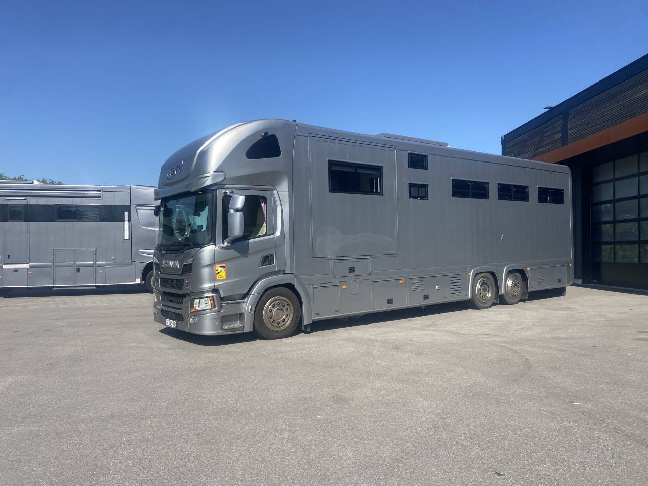 Zware paardenvrachtwagen (groot rijbewijs) STX  2021 Tweedehands
