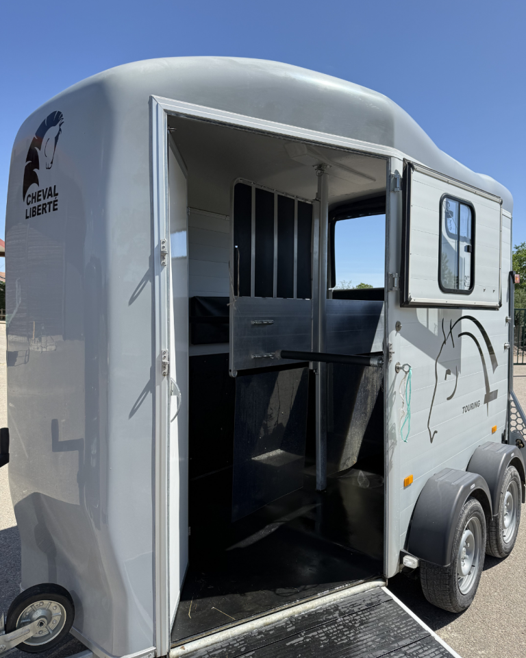 Paardentrailers Cheval Libert&eacute; Gold Touring Country  2 Paarden 2022 Nieuw