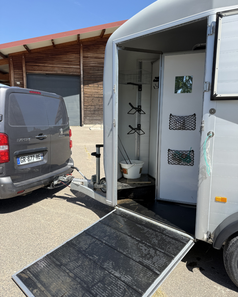 Paardentrailers Cheval Libert&eacute; Gold Touring Country  2 Paarden 2022 Nieuw