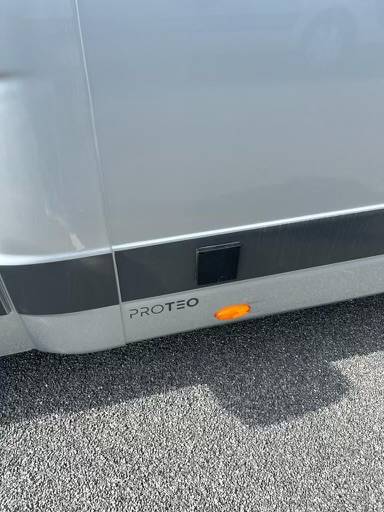 Kleine paardenvrachtwagen (B rijbewijs) Theault THEAULT STALLE  renault master 2022 Tweedehands