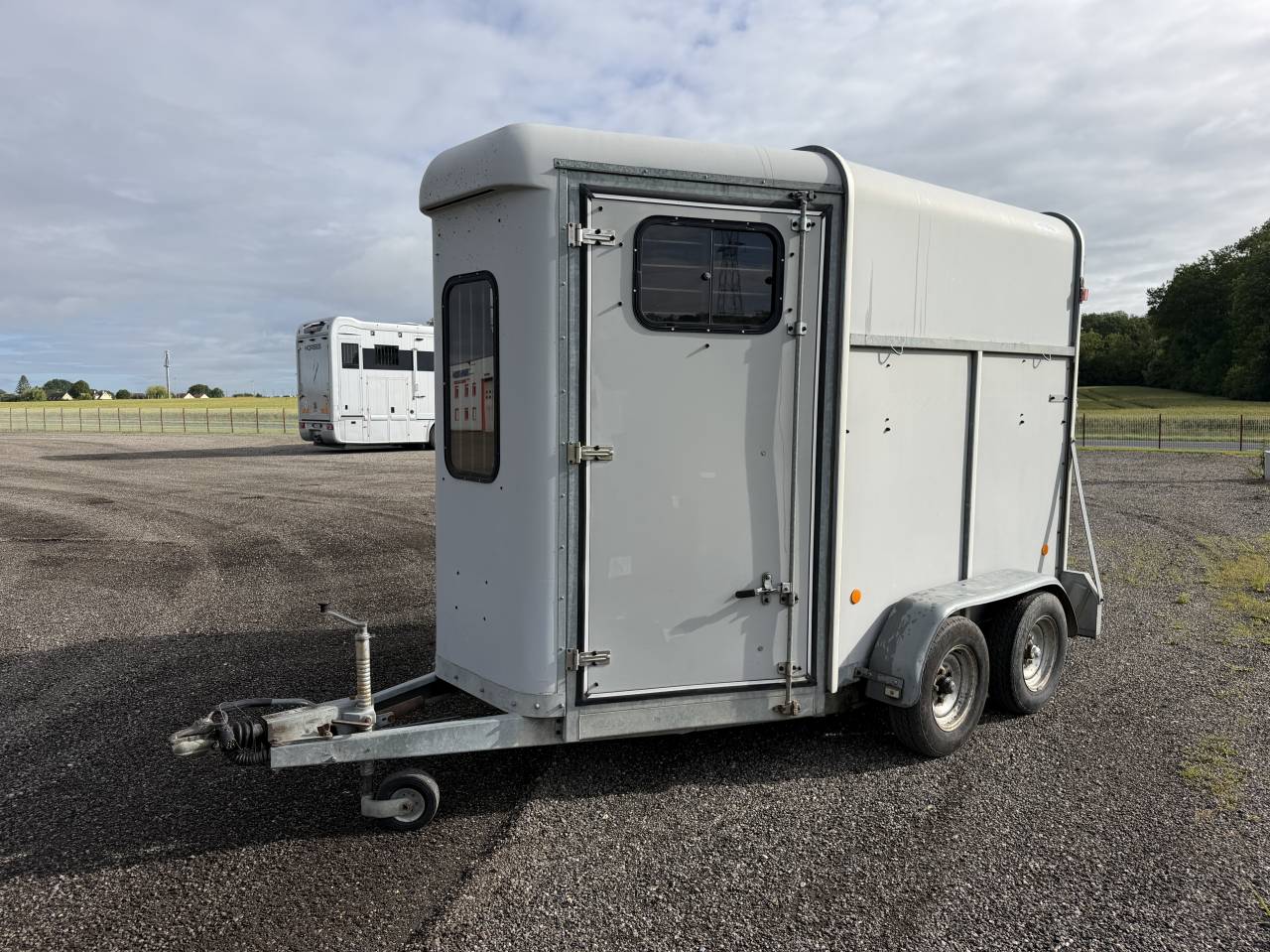Paardentrailers Fautras PROMAX 2 Paarden 2003 Tweedehands