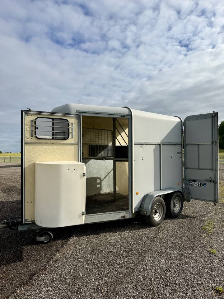 Paardentrailers Fautras PROMAX 2 Paarden 2003 Tweedehands
