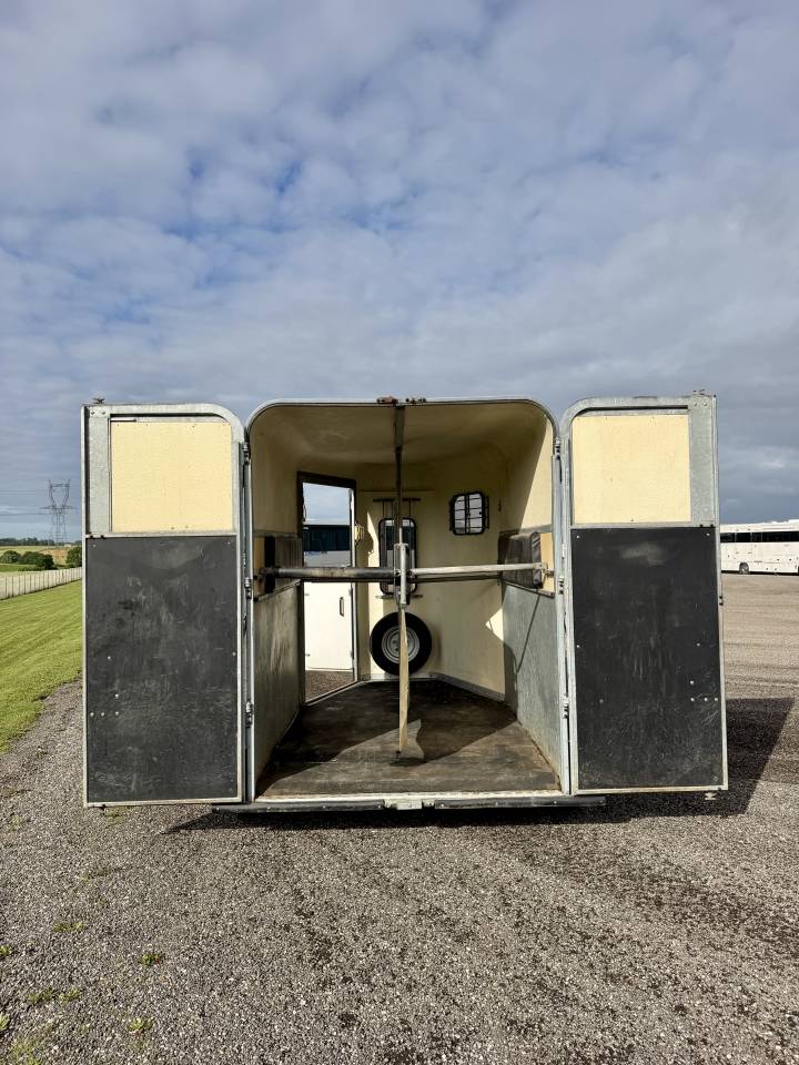 Paardentrailers Fautras PROMAX 2 Paarden 2003 Tweedehands