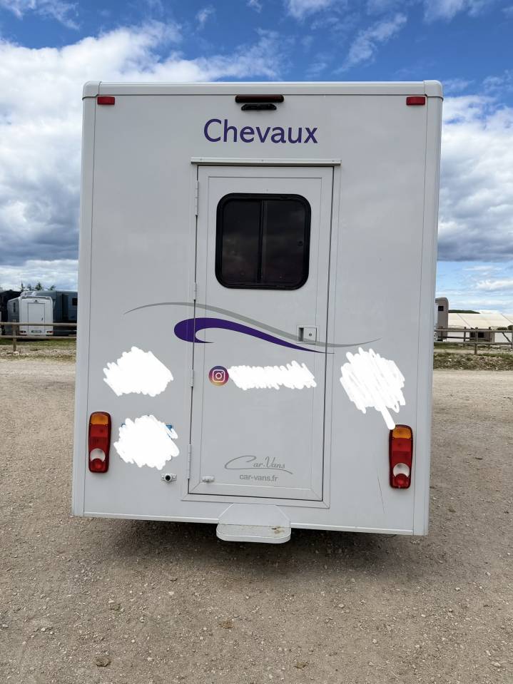 Kleine paardenvrachtwagen (B rijbewijs) Fiat  Ducato 2025 Tweedehands