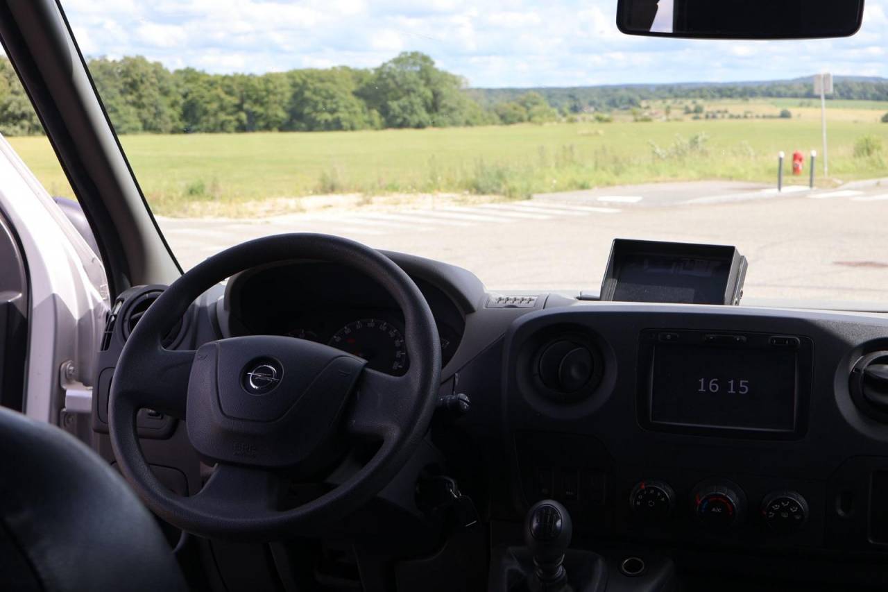 Kleine paardenvrachtwagen (B rijbewijs) STX STX 2017 Tweedehands