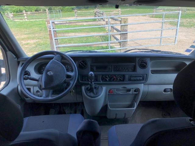 Kleine paardenvrachtwagen (B rijbewijs) Renault 120D 2009 Tweedehands