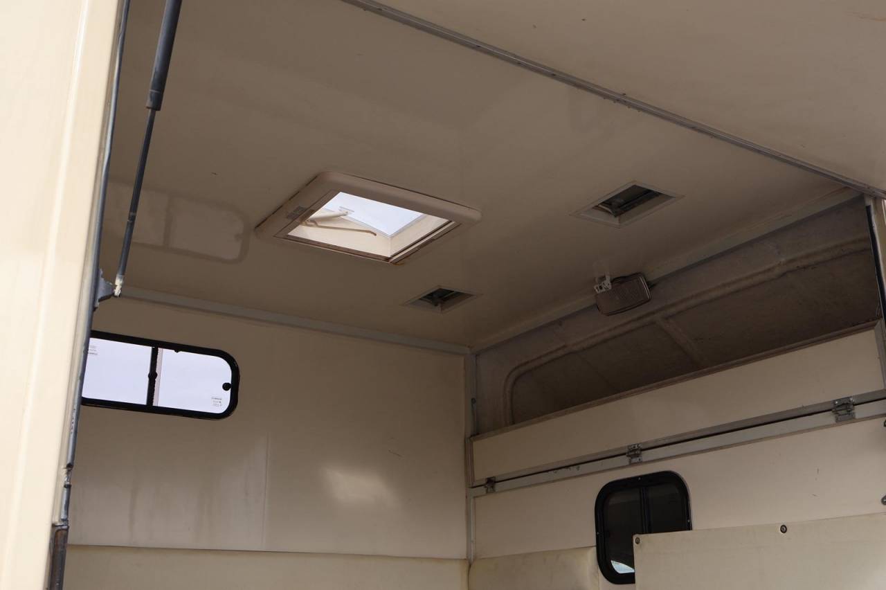 Kleine paardenvrachtwagen (B rijbewijs) Andere merken VL MASTER 2008 Tweedehands