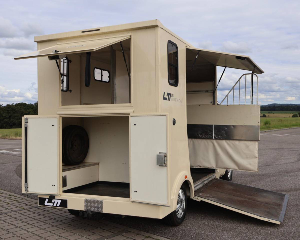 Kleine paardenvrachtwagen (B rijbewijs) Andere merken VL MASTER 2008 Tweedehands