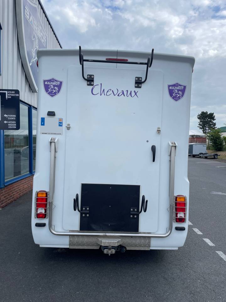 Kleine paardenvrachtwagen (B rijbewijs) Barbot Interstar 2023 Tweedehands