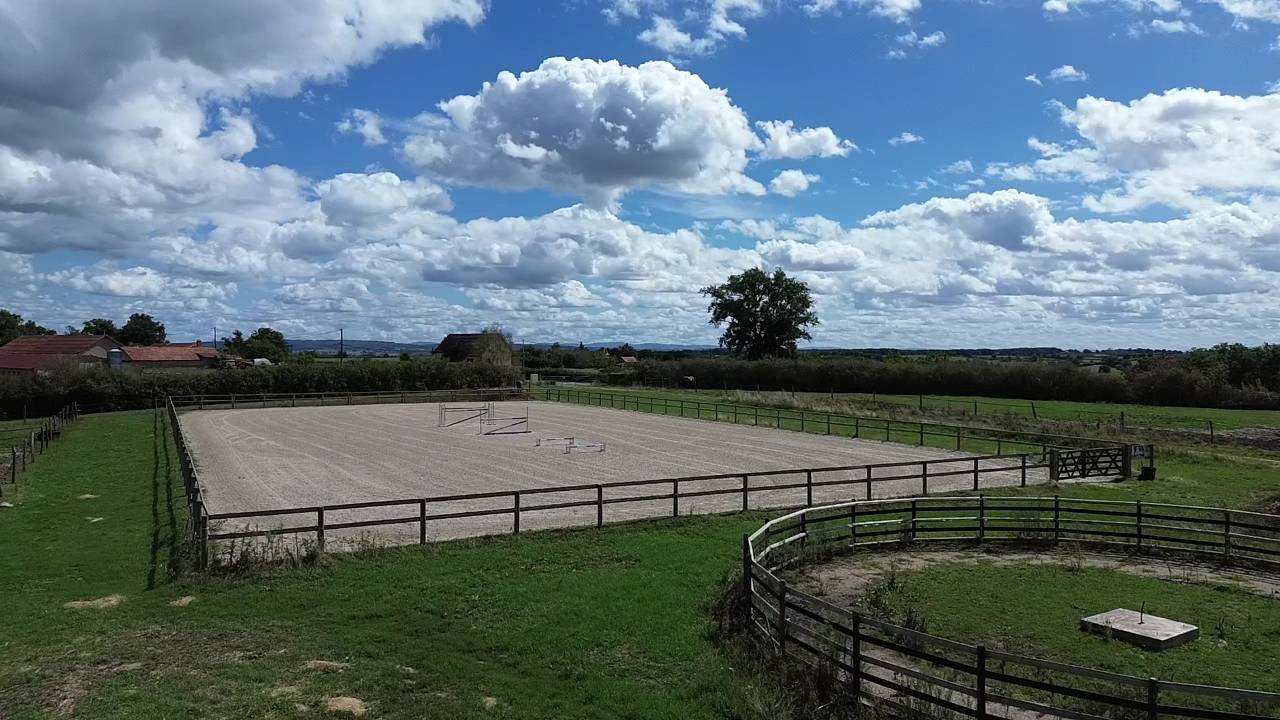 Paarden accommodatie Koop Sa&ocirc;ne-et-Loire