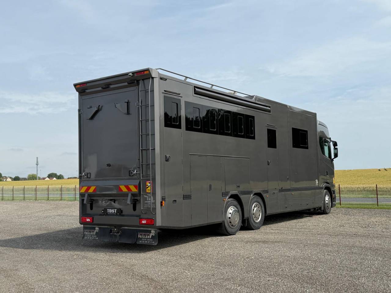 Zware paardenvrachtwagen (groot rijbewijs) Scania Paillard 2018 Tweedehands