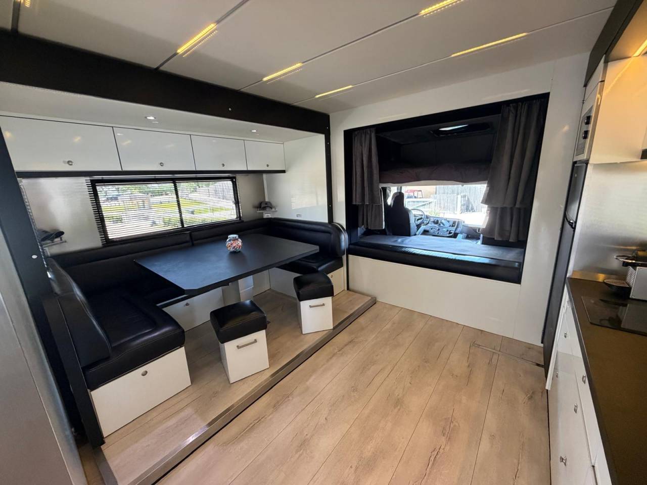Zware paardenvrachtwagen (groot rijbewijs) Scania Paillard 2018 Tweedehands