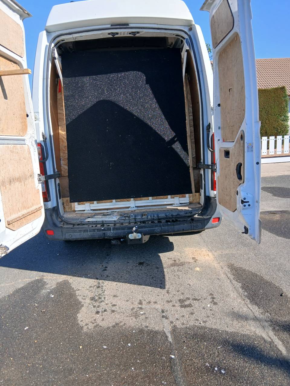 Kleine paardenvrachtwagen (B rijbewijs) Renault MasterIII 2015 Tweedehands