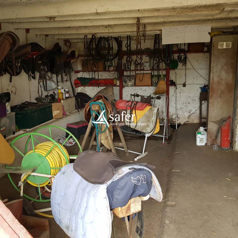 Hippisch vastgoed Koop Is&egrave;re