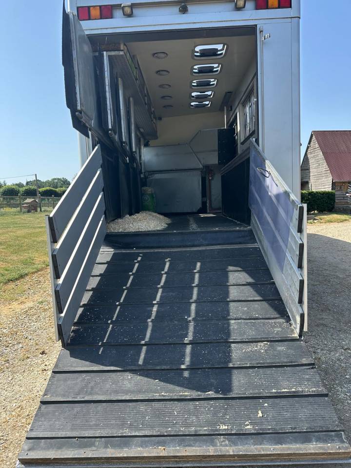 Zware paardenvrachtwagen (groot rijbewijs) Ketterer FH 12 2008 Tweedehands
