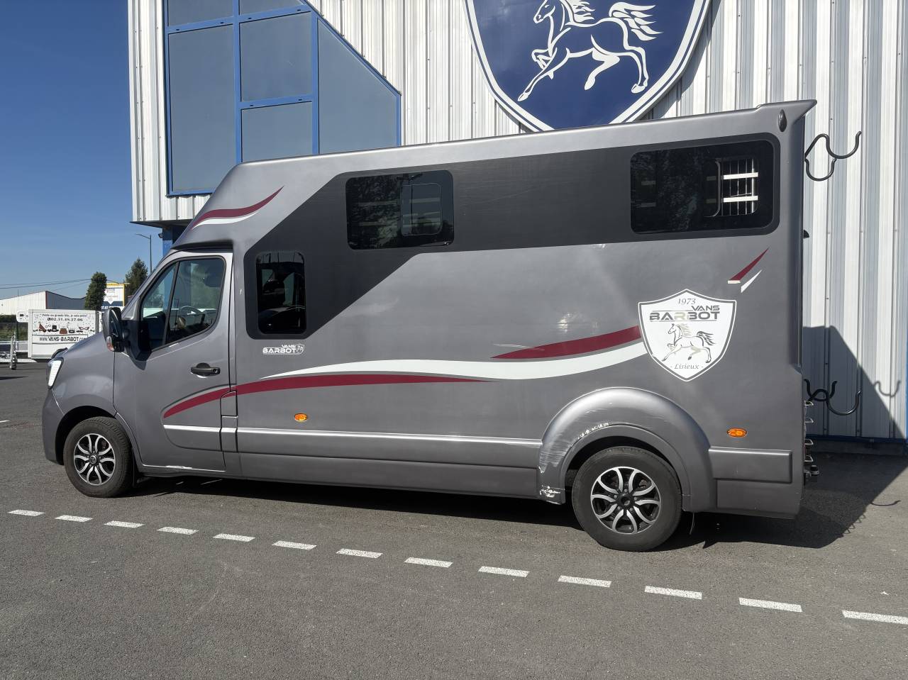 Kleine paardenvrachtwagen (B rijbewijs) Barbot master 2020 Tweedehands