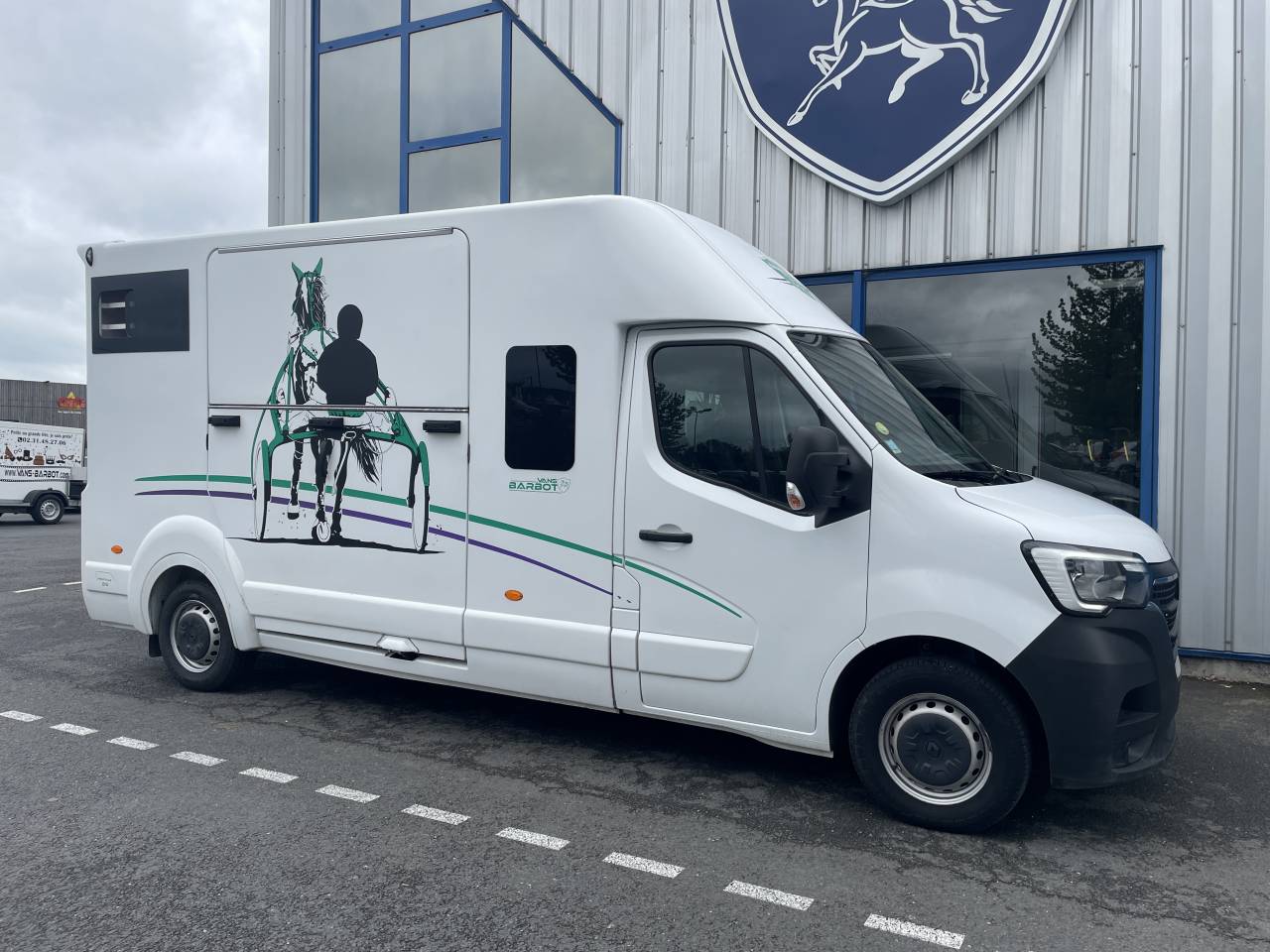 Kleine paardenvrachtwagen (B rijbewijs) Barbot master 2022 Tweedehands