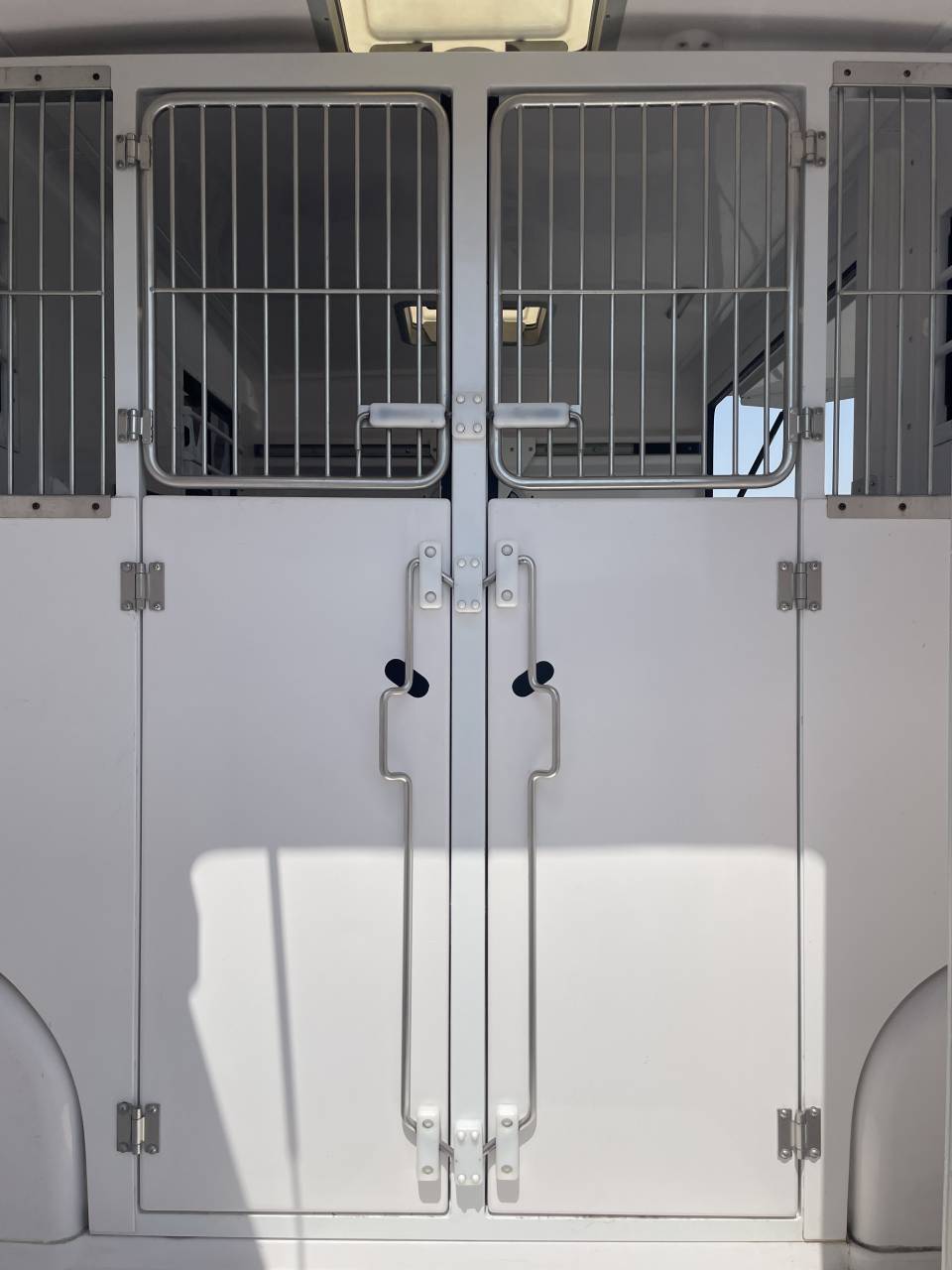 Kleine paardenvrachtwagen (B rijbewijs) Barbot NV 400 2020 Tweedehands