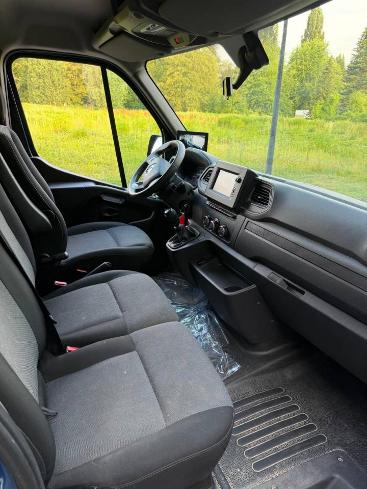 Kleine paardenvrachtwagen (B rijbewijs) ACR Renault Master 2022 Tweedehands