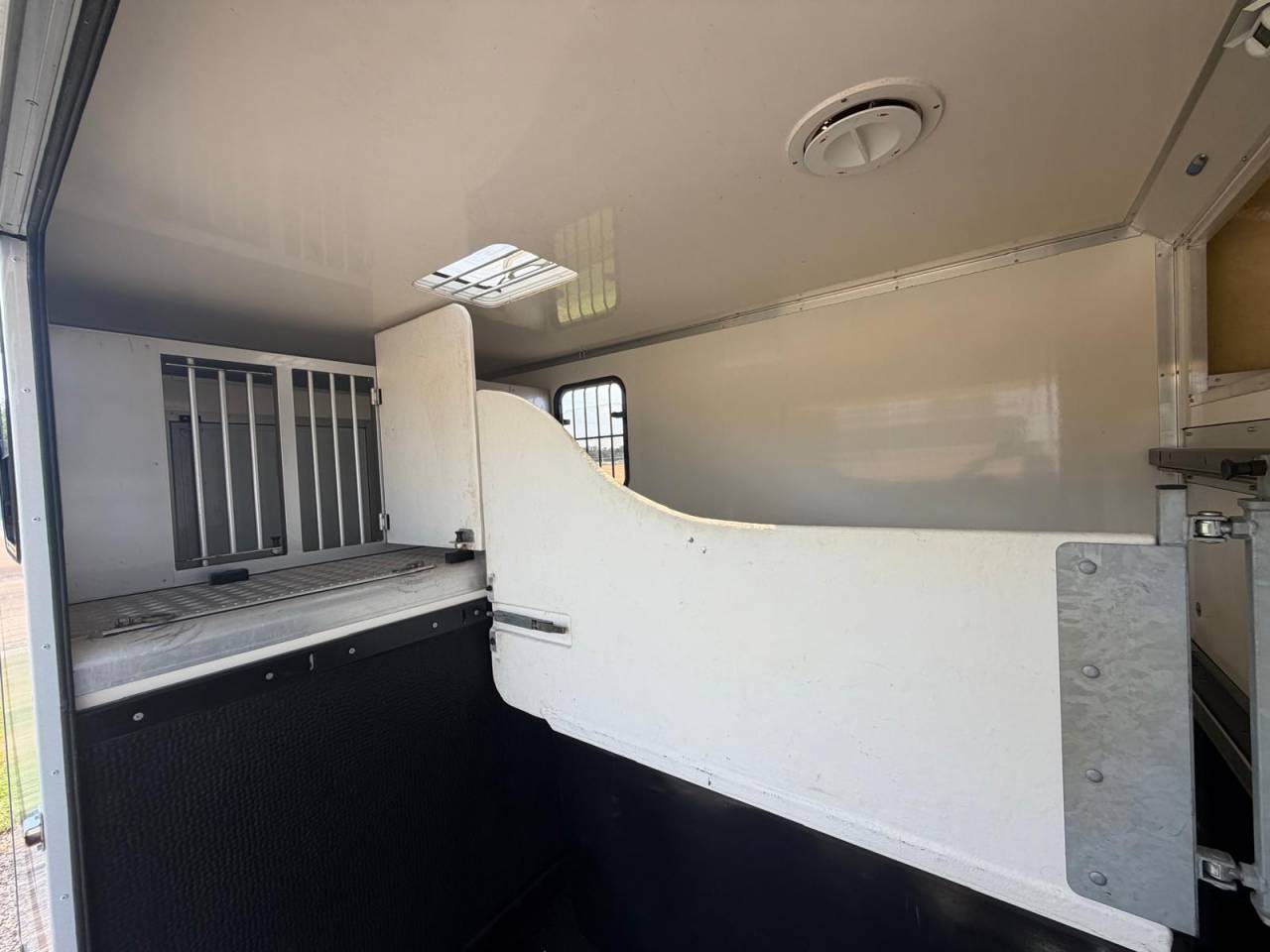 Kleine paardenvrachtwagen (B rijbewijs) Opel CAVALCAR 2018 Tweedehands