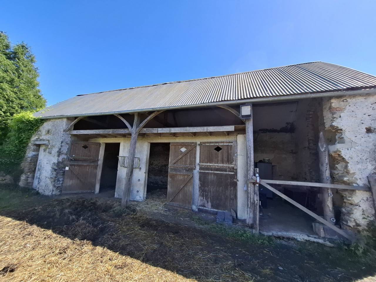 Eigenaren stal Koop Mayenne