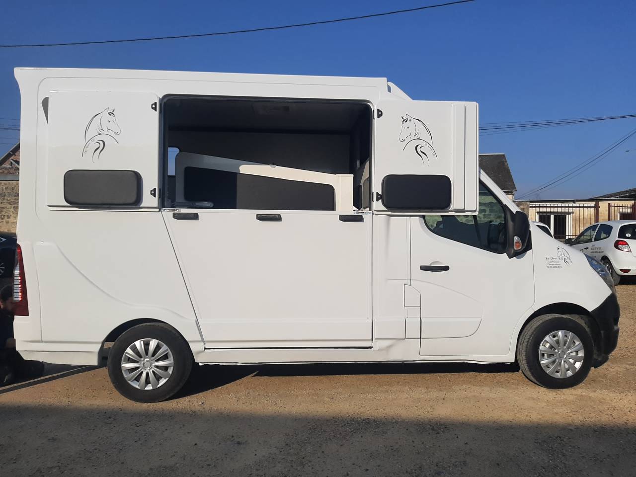 Kleine paardenvrachtwagen (B rijbewijs) Renault Master 2018 Tweedehands
