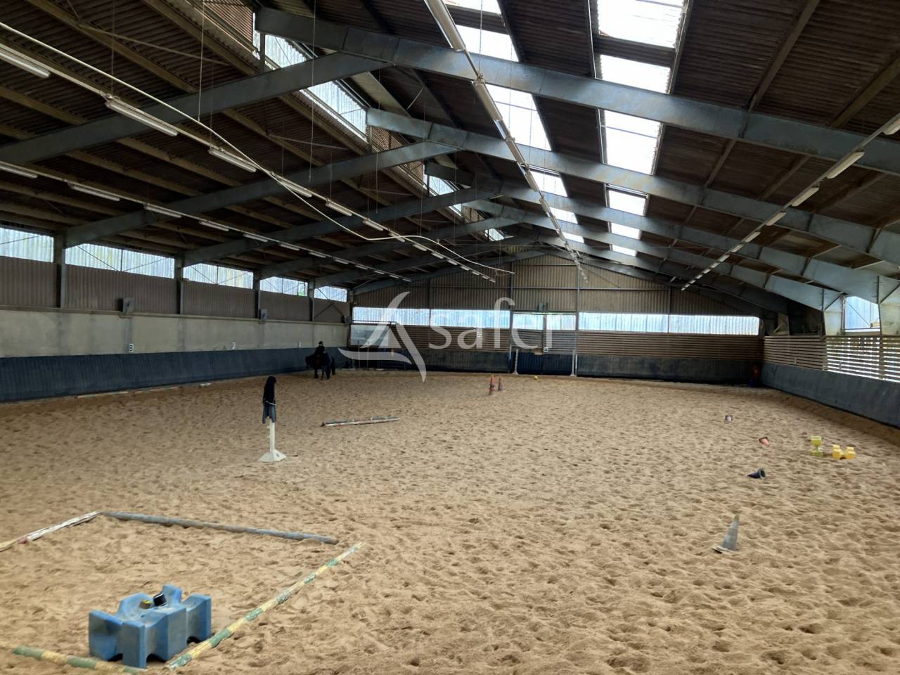 Landbouw bedrijf Koop Vend&eacute;e