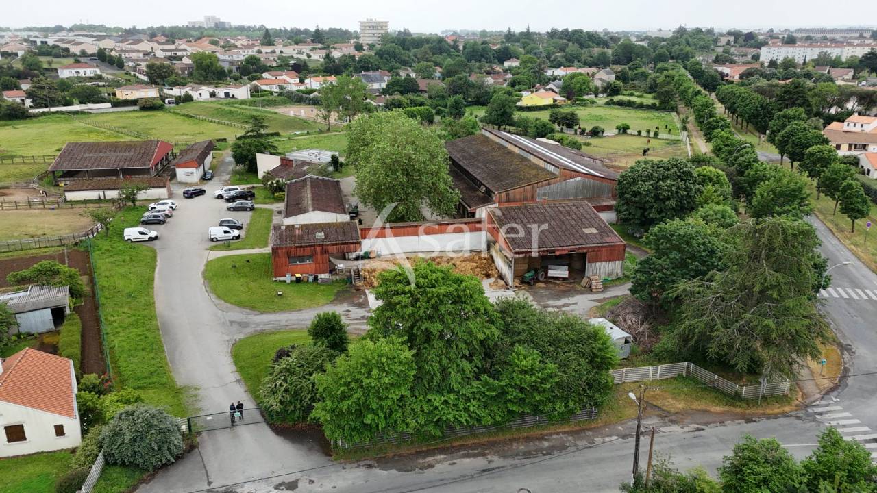 Landbouw bedrijf Koop Vend&eacute;e