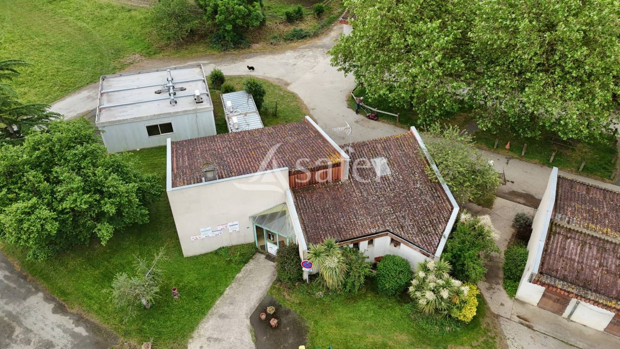 Landbouw bedrijf Koop Vend&eacute;e