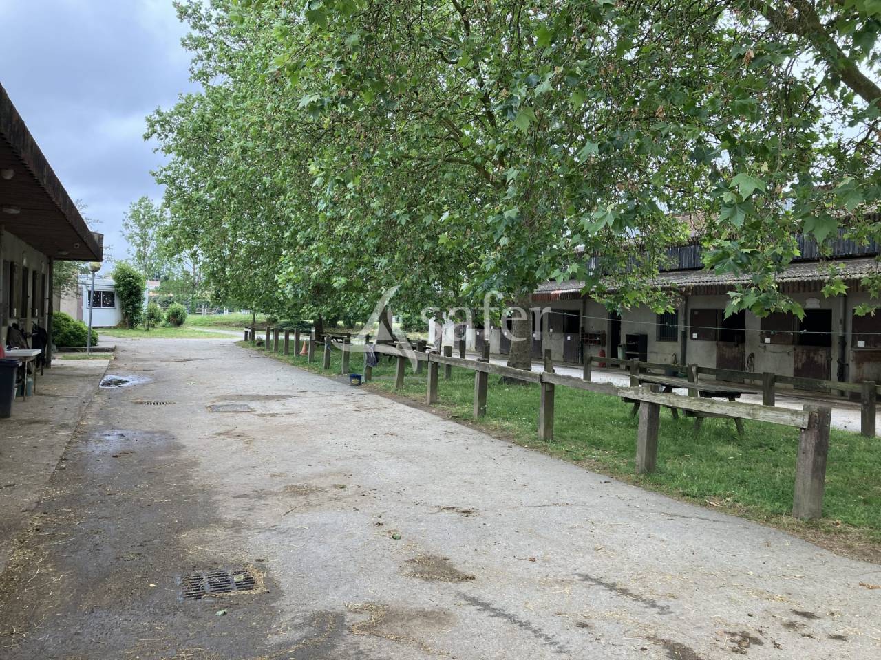 Landbouw bedrijf Koop Vend&eacute;e
