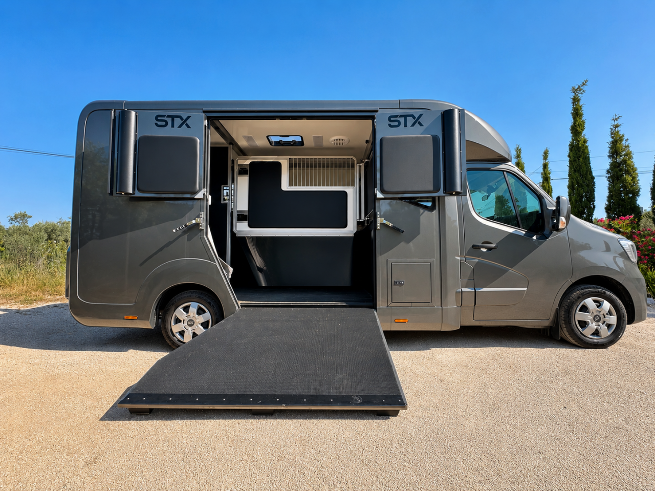 Kleine paardenvrachtwagen (B rijbewijs) STX STX HARAS RALLONGE 2025 Tweedehands