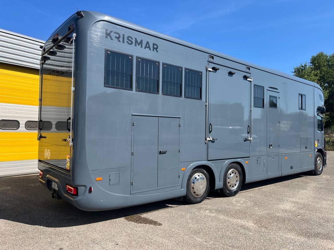 Zware paardenvrachtwagen (groot rijbewijs) Mercedes  2022 Tweedehands