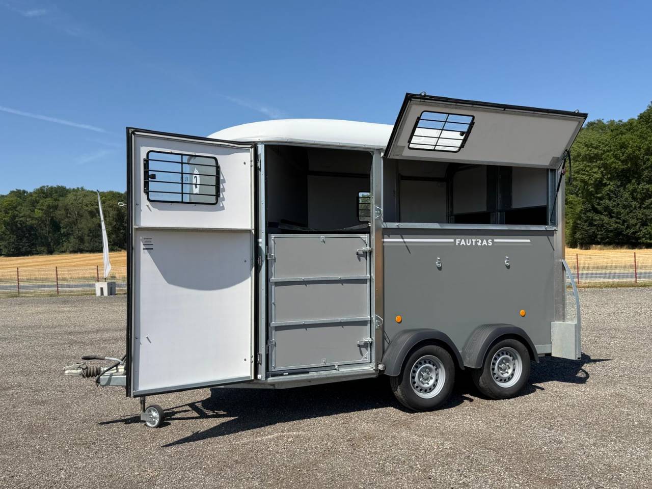 Paardentrailers Fautras OBLIC X2 2 Paarden 2025 Tweedehands