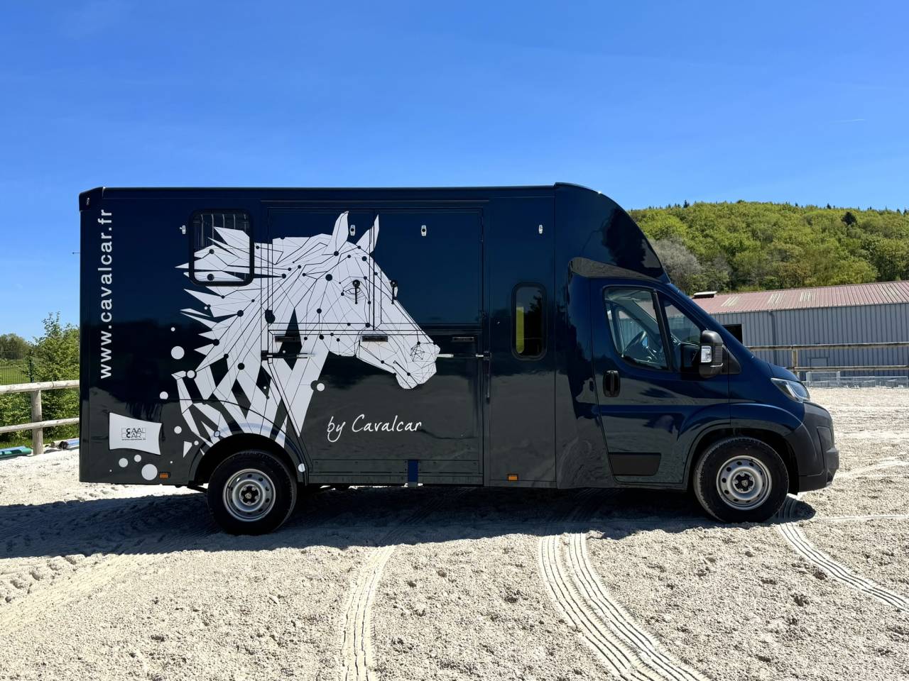 Kleine paardenvrachtwagen (B rijbewijs) Cavalcar Stallium 5 2025 Nieuw