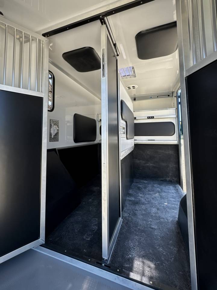 Kleine paardenvrachtwagen (B rijbewijs) Cavalcar Stallium 5 2025 Nieuw