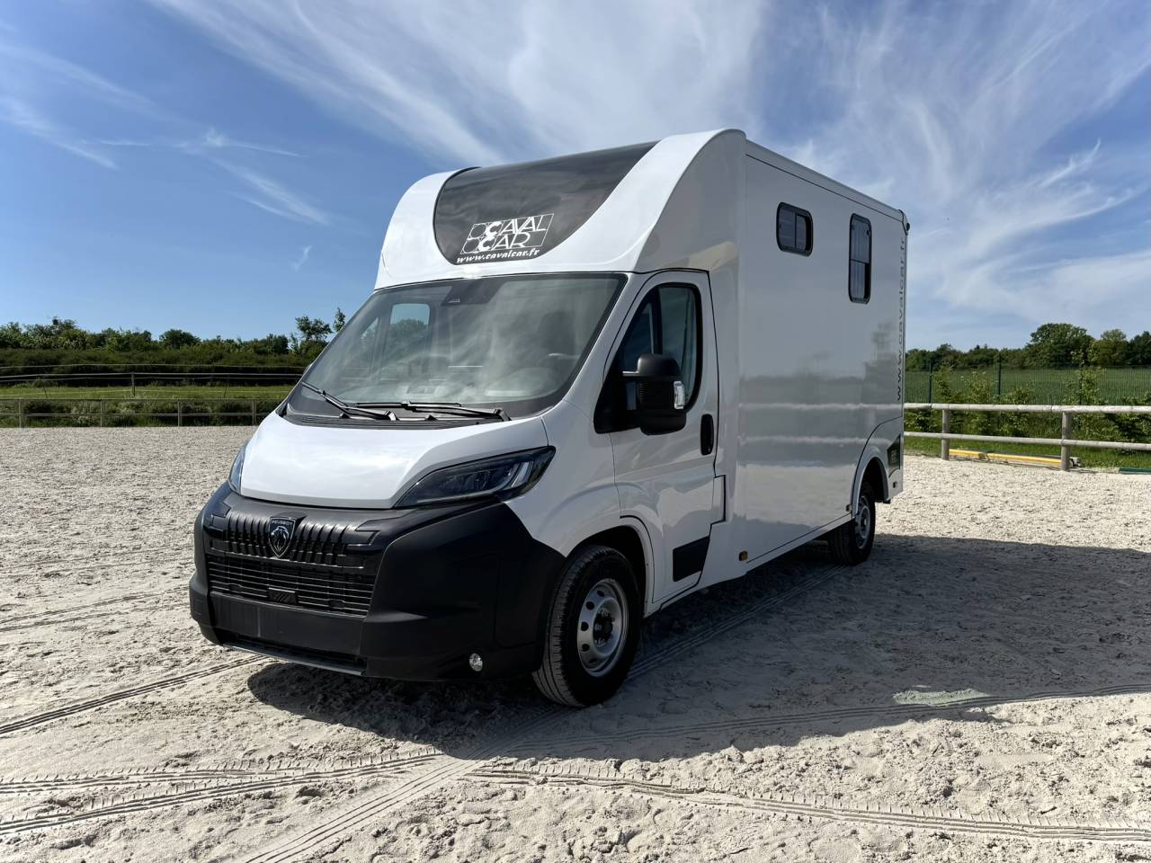 Kleine paardenvrachtwagen (B rijbewijs) Cavalcar Stallium 3 2025 Nieuw