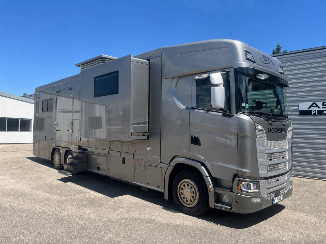 Zware paardenvrachtwagen (groot rijbewijs) STX  2018 Tweedehands