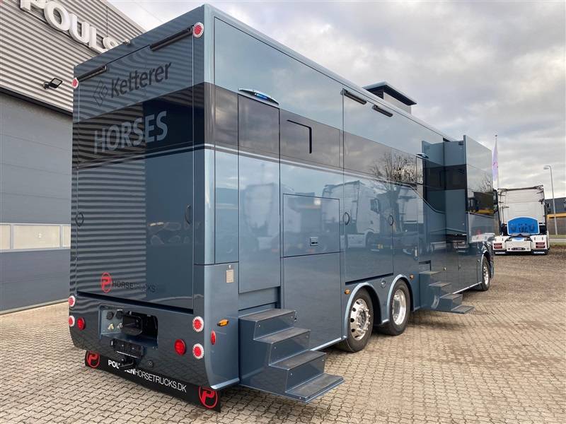Zware paardenvrachtwagen (groot rijbewijs) Mercedes ketterer 2021 Tweedehands